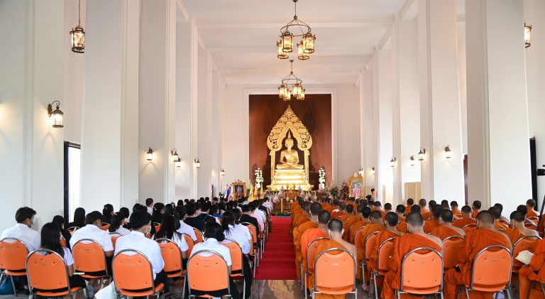 พิธีเจริญพระพุทธมนต์ถวายพระพรชัยมงคล เนื่องในโอกาสวันเฉลิมพระชนมพรรษา พระบาทสมเด็จพระวชิรเกล้าเจ้าอย…