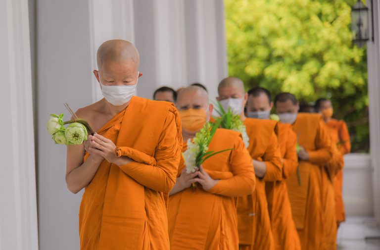 มมร จัดพิธีเจริญพระพุทธมนต์ และเจริญจิตภาวนา เนื่องในวันอาสาฬหบูชาปี ๒๕๖๕ 