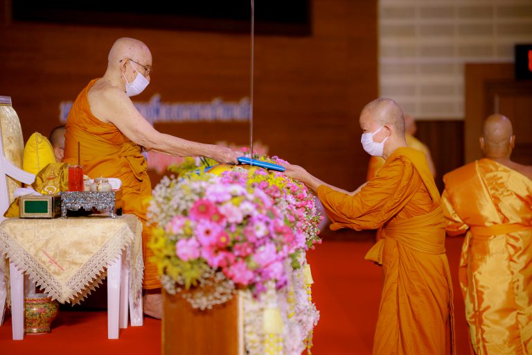 พระเทพวัชรเมธี, ผศ.ดร. เข้ารับประทานปริญญาดุษฎีบัณฑิตกิตติมศักดิ์ ณ มหาวิทยาลัยมหาจุฬาลงกรณราชวิทยาล…