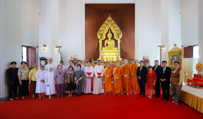 คณะจากวาติกันและสภาประมุขบาทหลวงโรมันคาทอลิกแห่งประเทศไทย เยี่ยมเยือน มมร เพื่อหารือความร่วมมือระหว่…